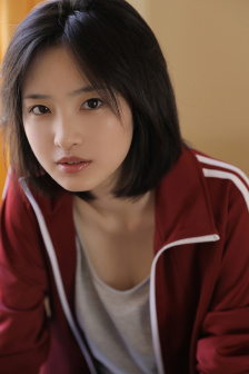 客厅享受丝袜人妻